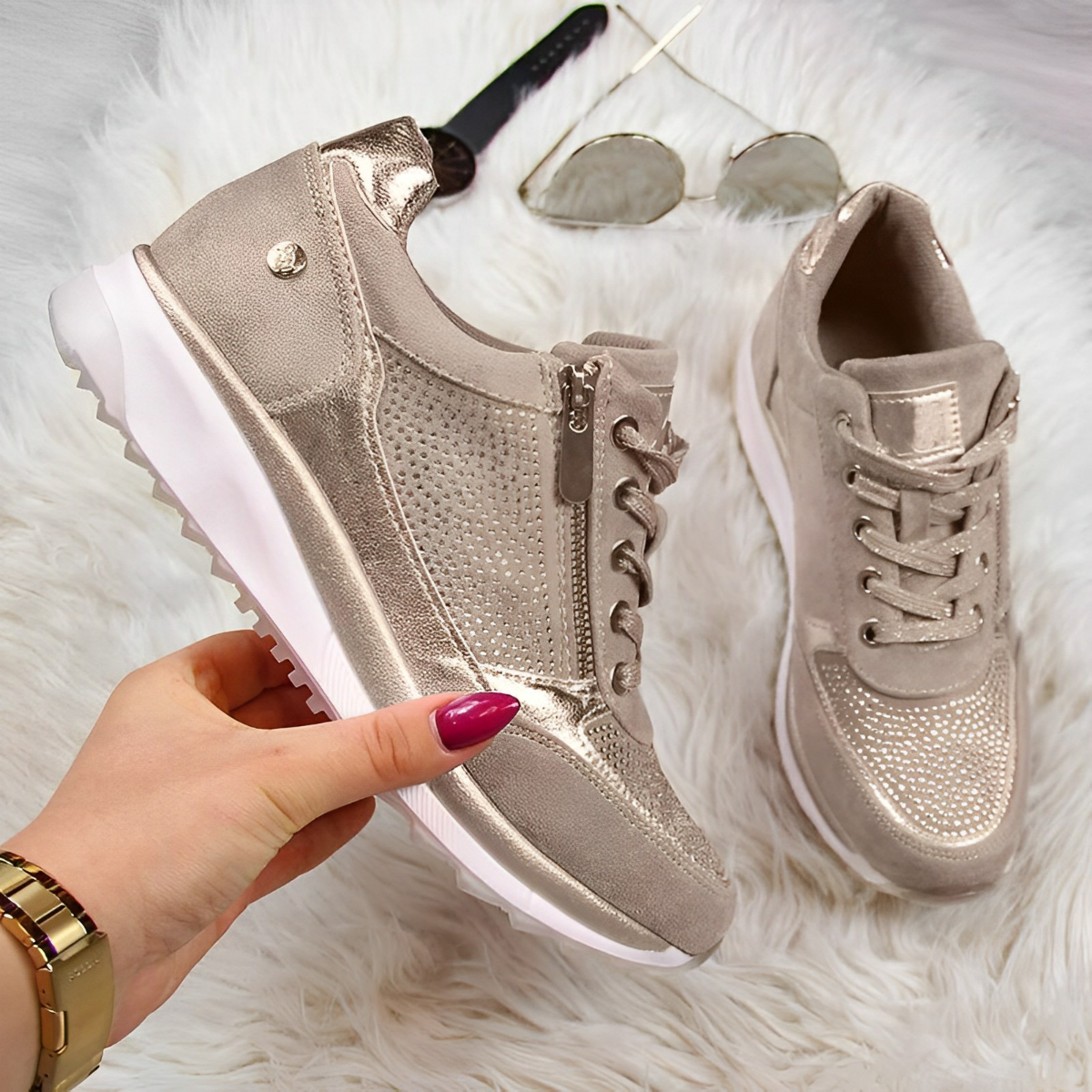 Eljenie - Stylish Lace-Up Sneakers