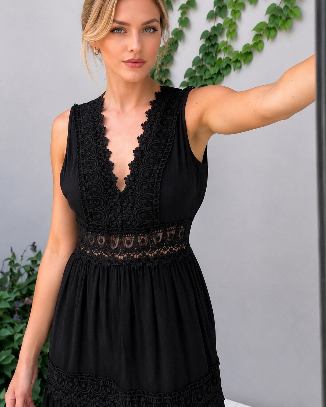 Shaquira - Elegant V-Neck Dress