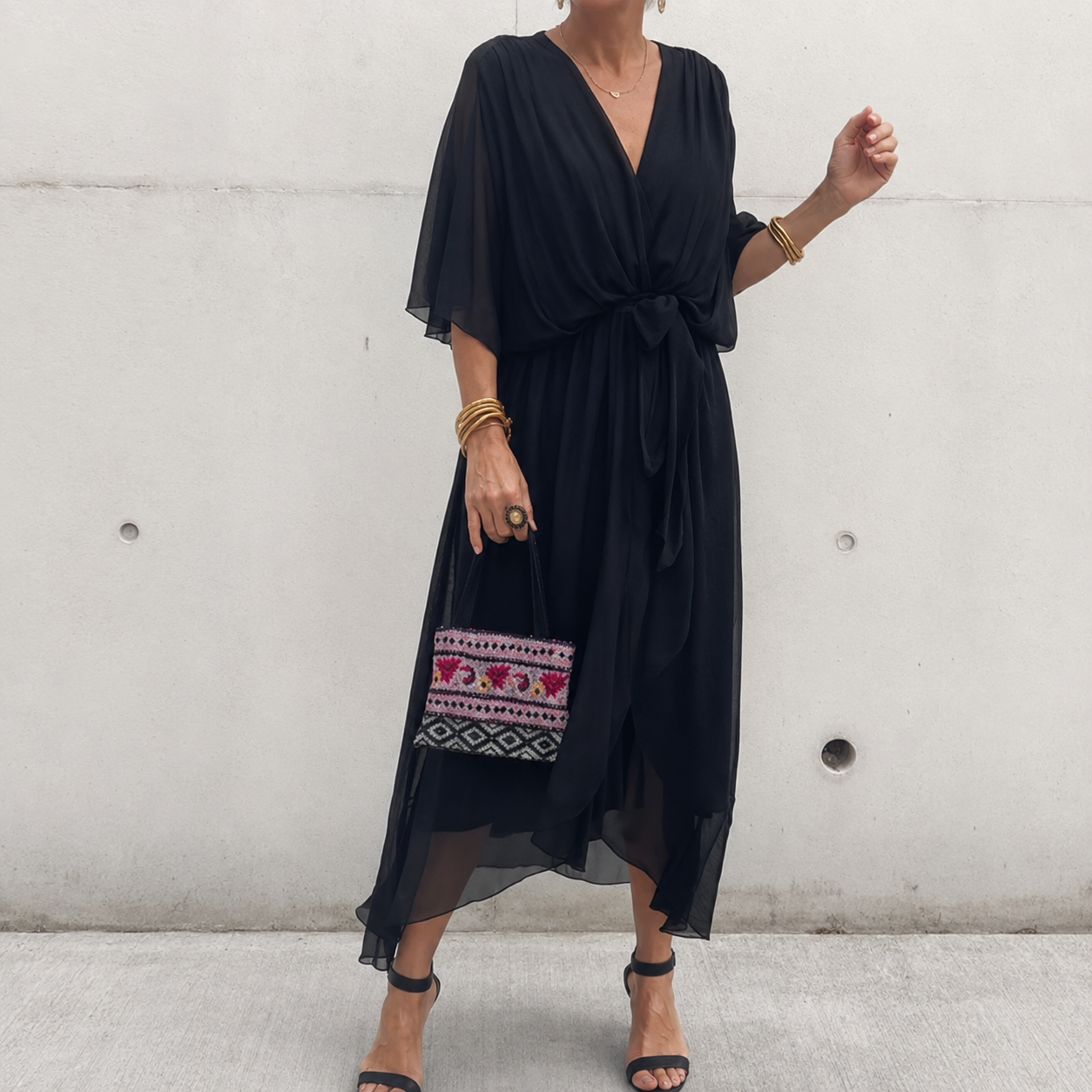 Loisa - Chic Wrapped Midi Dress